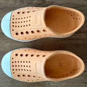 Native brand toddler shoe in Papaya orange